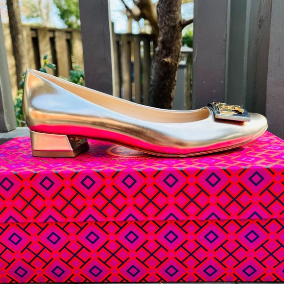 Tory Burch Gigi Dress Pumps in Metallic Gold w/ T Logo & Blocked Heel, Brand-New - Picture 3 of 13